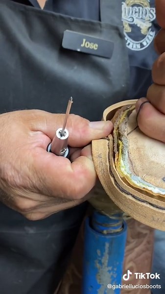 Restoring Ostrich Cowboy Boots: Expert Tips & Techniques