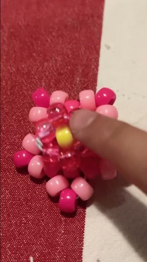 Tutorial on how to make a Kandi fidget toy #beginner friendly #kand #Cute #Fun #tutorial ￼#scene￼￼