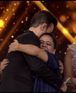 927K views · 10K reactions | Bharti Singh and Zakir Khan ke deewane ho gaye log❤殺殺 #ITAAwards #Fun #Laughter #comedy #moments #funnymoments #trending #indiantelevisionacademy #TV #bollywood #masti #entertainment #ITA2022 #ITA2023 #ITA2021 | Indian Television Academy | Facebook