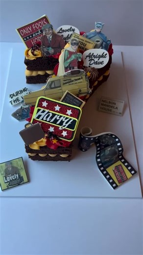 Crafty Cakes on Instagram: "Only Fools & Horses number 7 cake 😁#onlyfoolsandhorses"