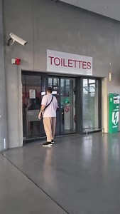 Toujours dans la finesse @artus.officiel 😅 📍 Aéroport de Bordeaux Mérignac | Gavé fier d'être Bordelais