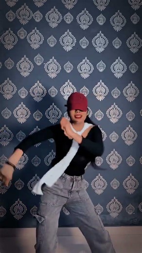 Try not to dance challenge 😄 #trending #ytshorts #viralshort #dancechallenge #viraldance