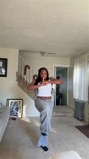 Love Me Sum: An Exciting Dance Experience