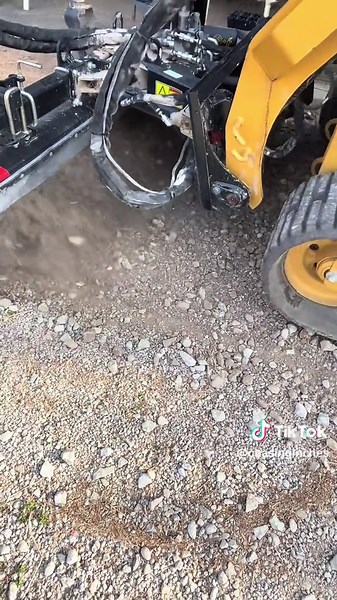Driveway repair machine #fyp #viralvideo #driveway #heavyequipment #skidsteer #drivewayrepair #repair #homeimprovement #farmlife