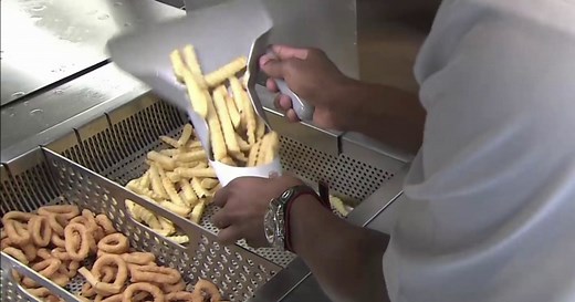 Calorie counts on fast food menus helped people cut back, but the change didn’t last