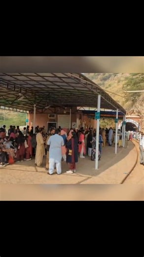 ✨ A Day Full of Life at Khewra Salt Mines Tourist Resort! ✨ Today, Khewra Salt Mines turned into a vibrant hub of joy and excitement as a large number of visitors, school and college groups, and families from across Pakistan — along with foreign tourists — explored the majestic beauty of the world’s second-largest salt mine. 🌍💫 The tunnels echoed with laughter, camera clicks, and the amazement of travelers discovering nature’s glittering masterpiece carved out of pure Himalayan rock salt. 🧂✨ 