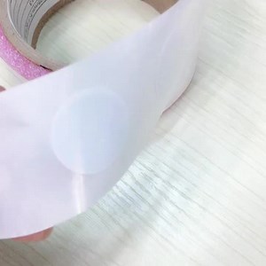 Custom Made 25mm PVC NFC Tag Sticker Waterproof 1k Chip 13.56MHz RFID Communication Interface for Hotel Business Card Payment