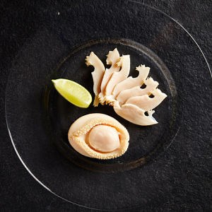 [Hot Item] Canned Seafood Instant Food Abalone Soft Texture Multiple Cooking Canned Abalone in Brine with Best Flavor