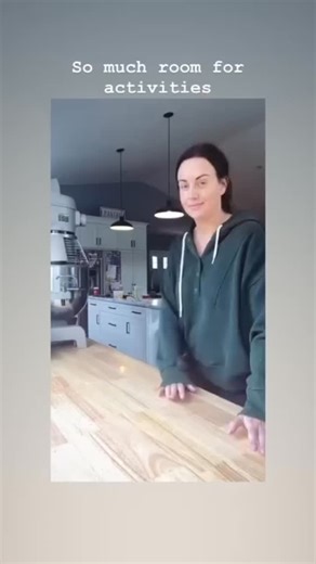 1K views · 48 reactions | The Bread Shed turns six months old today! 拾 From a spark of an idea to shelves full of sourdough. I’m so grateful for every bit of support this little dream has received. Here’s a few videos from when I was just starting out! 稜 | The Bread Shed | Facebook