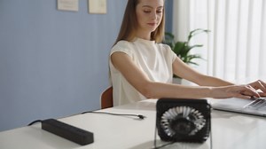 Gaiatop USB Desk Fan, 5 Inch Small Portable Table Desktop Fans with Strong Wind Ultra Quiet 3 Speeds and 180° Tilt Folding, Mini Personal Cooling Essentials For Office Home Bedroom Dorm Kitchen Pink