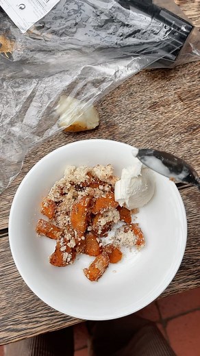 Ruby Granger 🍂 on Instagram: "Carrot Crumble 🥕 I was not expecting this to be quite so good as it was! I would highly recommend this if you want pumpkin crumble but you haven’t got any pumpkin in 🎃"