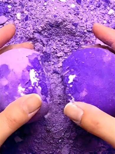 Red & Purple Bath Bomb Crush 😍💥 ASMR Bliss! #satisfying #relax #🤤 #oddlysatisfying #soundasmr #ASMR #ULTRASATISFYINGASMR #asmrsounds #wow #fyp #relaxing #bathbomb #bathbombs #bathbombsurprise