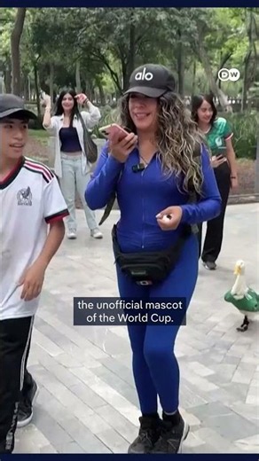 Mexico's World Cup duck goes viral | DW News