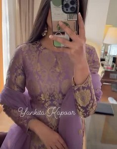 pure Brocket silk suite allovar 5mitar fabric duptaa organza 2850 $ | Celebrity dresses now affordable