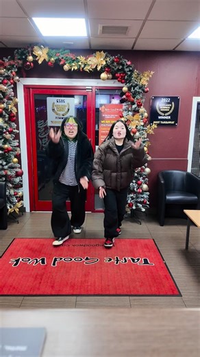 Taste Good Wok - Bishopbriggs on Instagram: "6 7 Click the link in our bio to order now (also available on Uber Eats, Just Eat and Deliveroo) 17 Auchinairn Road, Bishopbriggs, G64 1RX 📞0141 772 4378 #tastegoodwok #chinesefood #chinesetakeaway #67"