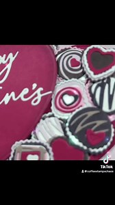 Handmade • Valentine’s Day Cards • Tim Holtz - Etsy