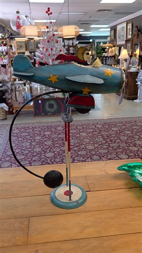 ✨ The final weekend before Christmas is here! ✨ If you’re still looking for something special, cozy, nostalgic, or one-of-a-kind, we’d love to welcome you in. Wander, linger, and enjoy the magic of the season at The Robin’s Nest — where every visit feels a little like coming home. 🎄❤️ 🎁 Vintage finds 🎄 Holiday décor 🕯️ Gifts with soul 📍 The Robin’s Nest Ringgold, GA 🕰️ Open this weekend — come see us! #TheRobinsNest #ShopLocal #SupportSmallBusiness #RinggoldGA #VintageFinds #LastMinuteGift