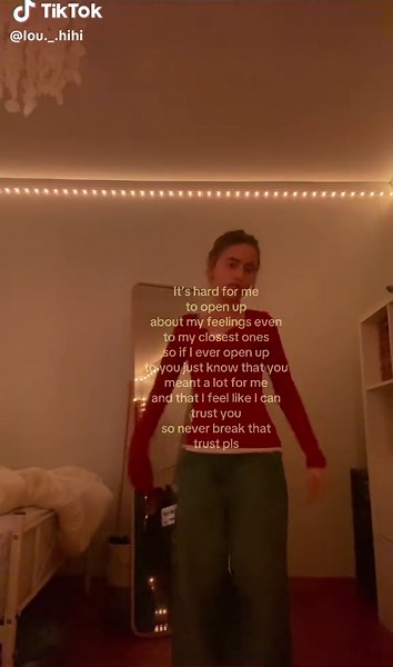 !!! (@lou._.hihi)’s video of its hard for me to open up
