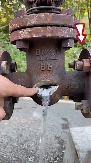 Metal repair paste AB glue super welding industrial repair paste glue welding casting agent tool #fyp #metalrepair #repairglue #metalglue #repair #homerepairs #metalrepair #glue #metalrepairingglue #abglue #pantakipbutas #gambesi #gambesi🤟🥴 #strongglue #verystrongglue #adhesiveglue #gluemetalrepair #adhesivemetalring #adhesive #welddingglue #metalweldingglue #fup #fyppppppppppppppppppppppp