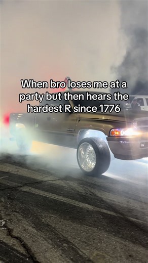 What can I say MBBBBBBBBBBBB TWIN @Wyatt Barker #fyp #burnout #fassfuelsystems #diesel #truckmeet