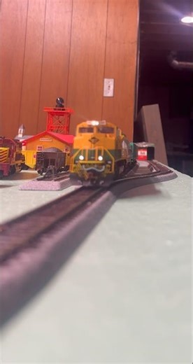 #reading NS1067 #modeltrains first video of our layout. Lot of work left to do but excited to share.