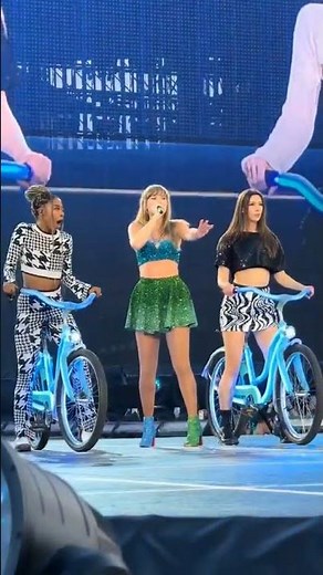 Taylor Swift #taylorswift #1989TaylorsVersion #blankspace