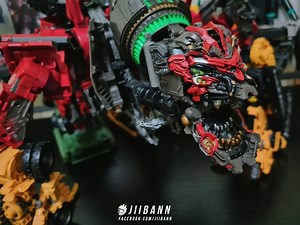 Transformers Studio Series SS-69 Devastator In-Hand Images