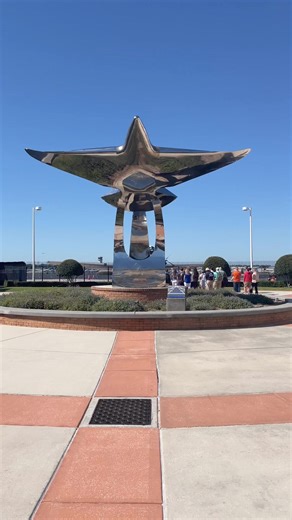 The DC-3 is on the Daytona Beach Campus once again! Thank you to Aviation Professionals Collegiate Group for putting together the static display, and Missionary Flights International for sponsoring today’s event. #GoERAU | Embry-Riddle Alumni Engagement