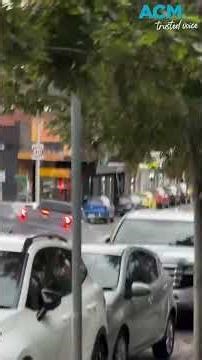 Three-wheel ute sparks chaos in wild Melbourne police chase