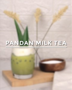 Fragrantly delicious, this Pandan Milk Tea is a favorite Asian-inspired beverage that combines pandan syrup with brewed Assam tea, Kievit Vana Cerea 32A Milk Tea Creamer, and Kievit Instant Milk Cap topper for creamy goodness! Shop Kievit Instant Milk Cap at https://linky.ph/kievitph #ConvenientlyCreative #beveragerecipes #milkteabusiness #milktea #milktearecipe | Kievit PH