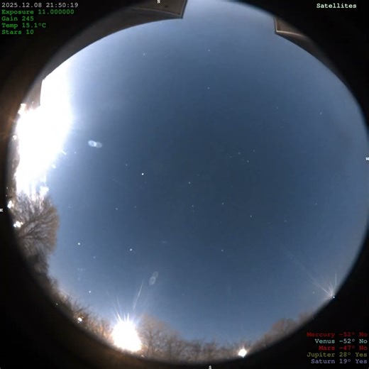 2025-12-08 [40 secs] [4K] 40s Night Sky Beautiful Relaxing Night Sky in Glorious 4K | Stars, Meteors