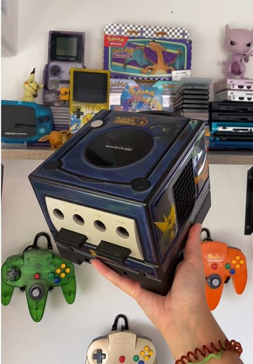 #Nintendo #Pokemon #BaseSet #BaseSetZardy #PokemonGaleOfDarkness #GaleOfDarkness #PokemonRedRescueTeam #PokemonMysteryDungeon #Pokedex #Gameboy #GameboyAdvanceSP #RayquazaSP #GameboyColor #GameboyAdvance #GamersTok #GamingCollection #NintendoDS #DsLite