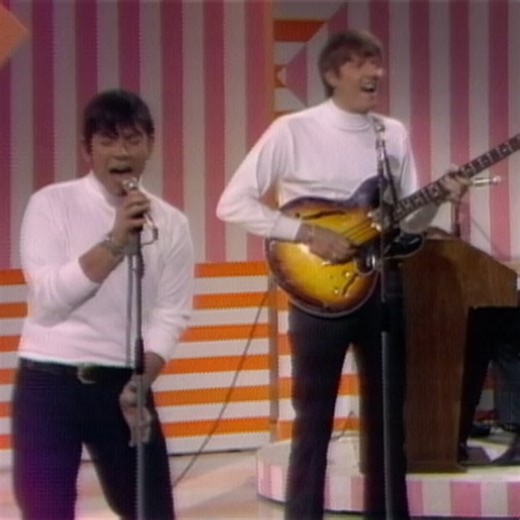 7.3K views · 171 reactions | Don't miss tonight's premiere! Head to our YouTube Channel at 5PM PT/ 8PM PT to catch The Animals' performance of "Don't Bring Me Down"  Tune in here: https://EdSullivan.lnk.to/DontBringMeDownFP | The Ed Sullivan Show | Facebook