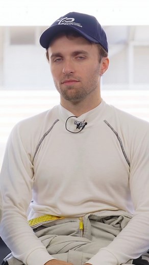 Pour fêter le retour du GP Explorer, on se remémore l'interview de Squeezie et Gotaga avant le premier GP ! Alors, vous voyez la ressemblance avec #LandoNorris et #DanielRicciardo ? #GPexplorer #GPexplorer2 #Squeezie #Gotaga | GQ France