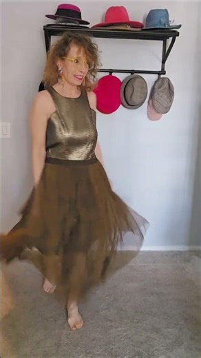 Be the boss of a too short dress #dresses #fashionideas #styleinspo