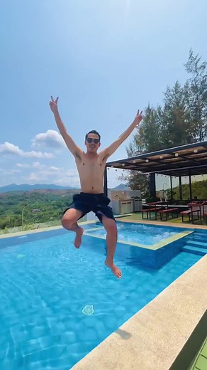 OVERLOOKING INFINITY POOL with JACUZZI at SAP STAYCATION CHALET #staycation #staycationph #travel #travelph