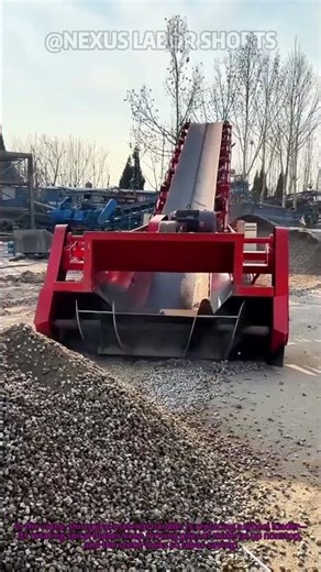 This Spiral Handler Replaces Wheel Loaders! Super Efficient Material Moving