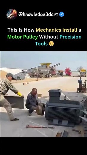This Is How Mechanics Install a Motor Pulley Without Precision Tools 😲