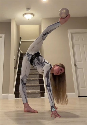 something like Alita ✨ #flexibility #stretching #gymnastics #talent #contortion
