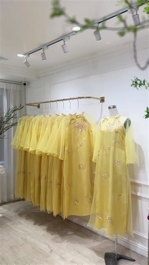 Áo Dài Thiết Kế Độc Đáo từ Linn Design