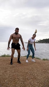 Dernière semaine pour participer au challenge HOME TRAINING !!!! Partage aux personnes qui ont envie de se reprendre en main 😁👌🏻💪🏼 Le programme Complet est à 49,90e Profite de l'offre spéciale de -15% avec le code RAGNAR15 Le lien du programme se trouve dans la bio -de nombreux lots à gagner pour les meilleures transformations (2000e en CASH, 1 week end à Disneyland Paris pour 4 personnes , Apple watch série 7....) NOUVEAUTÉ : chaque semaine un participant est tiré au sort sur le groupe Fac