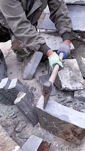 This Is How Fast Stone Is Cut: Manual vs Machine