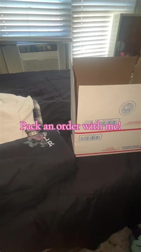 #greenscreen packing up a Sam & Colby merch bundle! It’s so sad to see my collection go😭. #fyp #samandcolby #xplr #xplrmerch