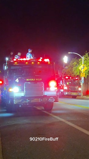 Beverly Hills Traffic Collision with Entrapment Response #beverlyhills #firefighters #firetruck