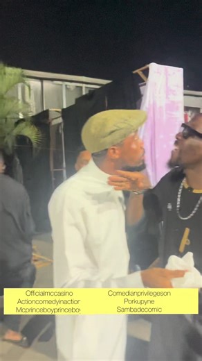 REPLICATING EVENT THAT HAPPENED IN UNIBEN BACK GATE ( Ekosodin) in the year 2008…. lol 😂 @McCasino @ComedianPrivilegedSon_ @PORKUpyne @Ebosetale Action @Mcprinceboy1 #saynotobullying #saynotocultism #saynotoviolence