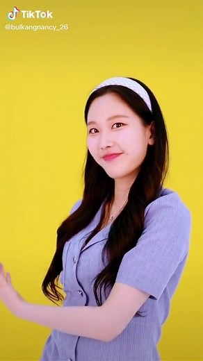 Nancy Momoland Changing Backstage Video