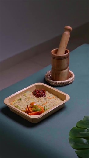 Curry King on Instagram: "Your favourite Wok & Rice, made hot and served right. 🍚✨ 🌐 curryking.lk/menu #CurryKing #WokAndRice #SriLankanFood #ColomboEats #FoodieColombo #LunchInColombo"