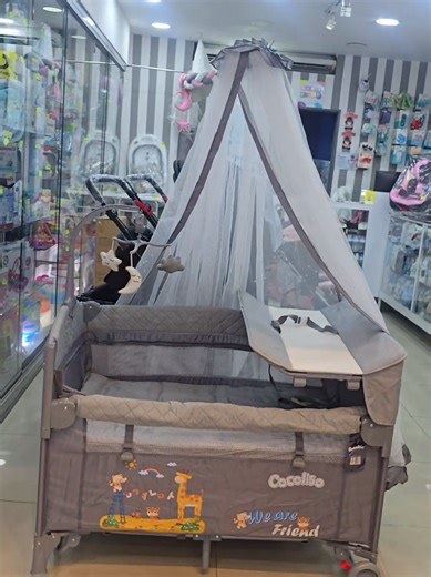 😍Corral Colecho Cocoliso 🌟Mosquitero Alto 🌟Mecedor 🌟Móvil Músical 🌟Cambiador 🌟Compartimientos 🌟Correa de Ajuste a la Cama 🌟Túnel de Gateo Disponible en 4 Colores: Rosa, Negro, Gris, Azul 🪙CASHEALO CON BABY WAWA 🪙 📍 C.C Galería Plaza PB Local 95 Pasillo de Opticolor de la Esquina. Maracay, Edo. Aragua. 🤳CONSÚLTANOS 0424-3585321 🚙Contamos con Delivery para Maracay, Cagua y Turmero 🚚Envíos Nacionales a través de MrW
