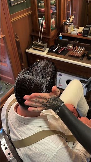 Creating the Perfect Elvis Presley Pompadour | Classic 50s Rockabilly Style