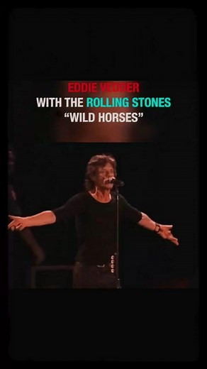 1.7K views · 74 reactions | Eddie Vedder & The Rolling Stones - Wild Horses. Durante la interpretación en vivo de ese tema ,en un concierto del 2005 en Pittsburgh , Mick Jagger invitó a Eddie Vedder al escenario para entonar junto a él esa balada. #eddievedder #mickjagger #rollingstones #wildhorses #pittsburgh #00smusic #reelsfb23 #MomentosIconicos #pearljam . . . #marinamusik | 퐌퐚퐫퐢퐧퐚 퐌퐮퐬퐢퐤 | Facebook